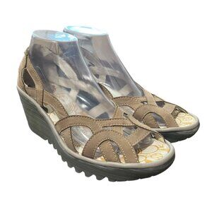 Fly London Yadi Wedge Sandal Leather Cutout Open Toe Taupe Womens 39 / US 8-8.5